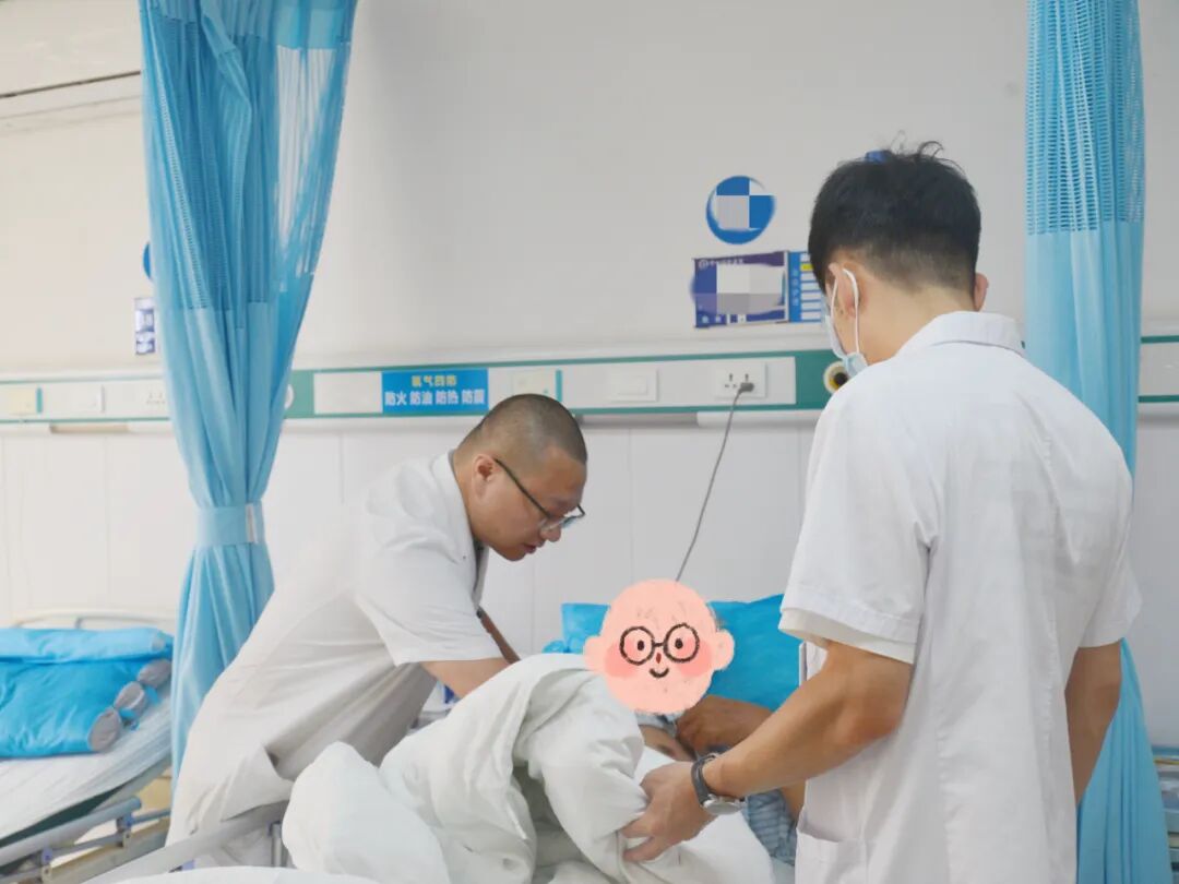 福德外科-七旬老人腹痛就医，竟揪出肺癌