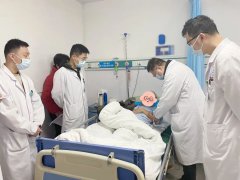 【福德泌尿】我院成功实施3D腹腔镜手术，助力前列腺癌患者重获新生